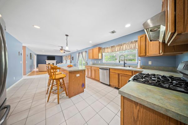 Dining room, Interior, Kitchen, Recessed Lighting, Stainless Steel Appliances