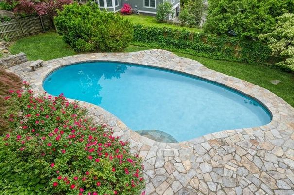 Exterior, Pool