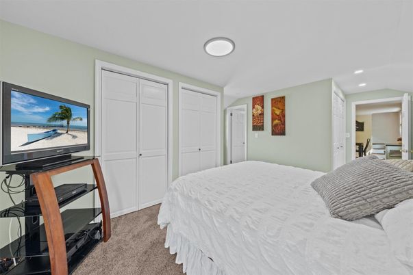 Bedroom, Interior, Recessed Lighting