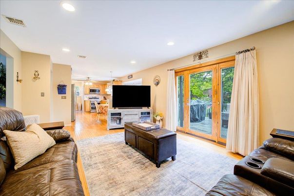 Interior, Living room, Recessed Lighting, Wood Texture Flooring
