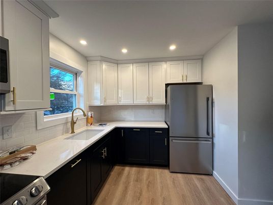 Interior, Kitchen, Recessed Lighting, Wood Texture Flooring