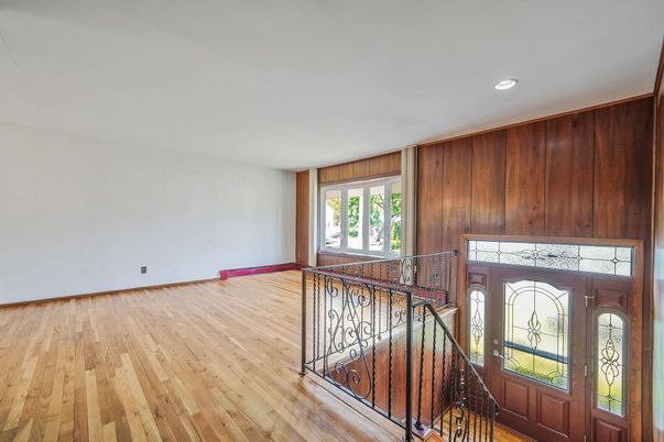Interior, Recessed Lighting, Wood Texture Flooring, Wooden Walls