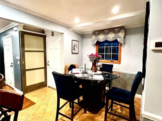 Dining room, Interior, Recessed Lighting