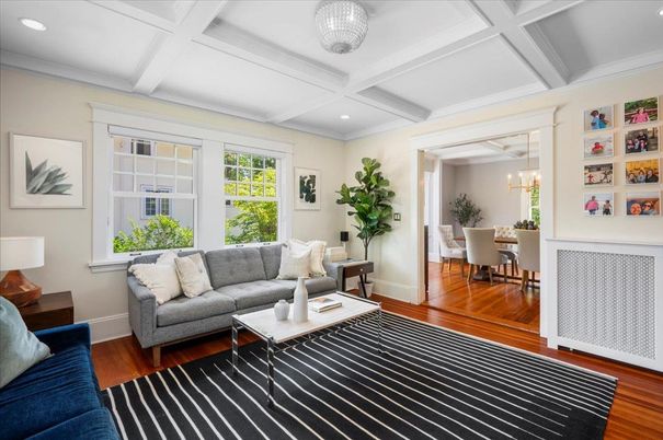 Chandelier, Dining room, Interior, Living room, Recessed Lighting, Wood Texture Flooring
