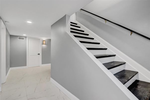 Interior, Marble, Recessed Lighting