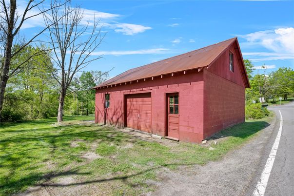 Backyard, Detached Garage, Exterior