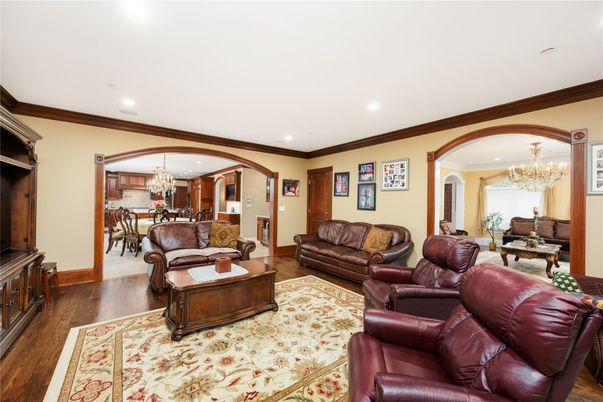 Chandelier, Dining room, Interior, Living room, Recessed Lighting, Wood Texture Flooring