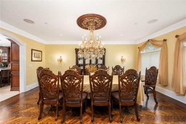 Chandelier, Dining room, Interior, Recessed Lighting, Wood Texture Flooring