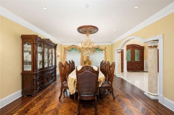 Chandelier, Dining room, Interior, Recessed Lighting, Wood Texture Flooring