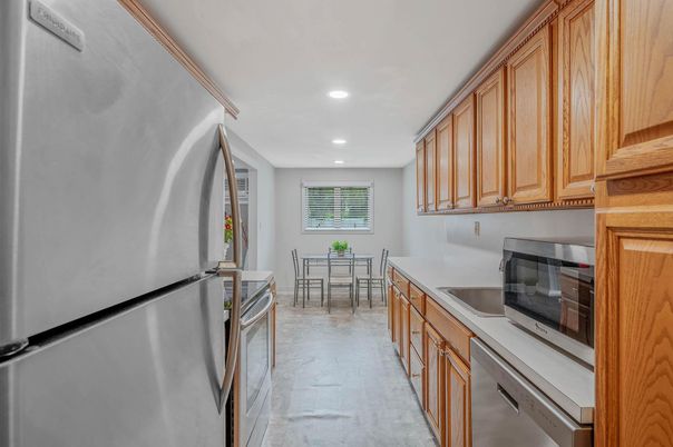 Dining room, Interior, Kitchen, Recessed Lighting