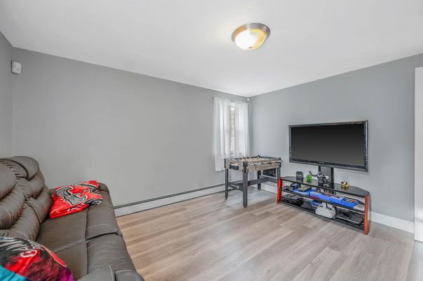 Game Room, Interior, Wood Texture Flooring