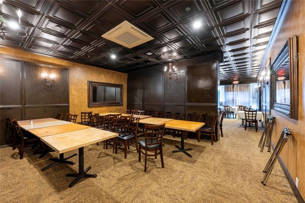 Dining room, Interior, Recessed Lighting