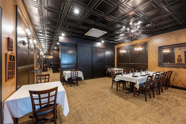 Dining room, Interior, Recessed Lighting