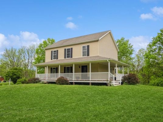 Backyard, Exterior, Facade, Farmhouse