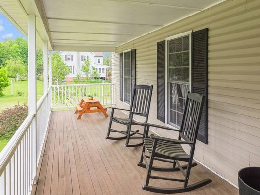 Exterior, Wood Texture Flooring