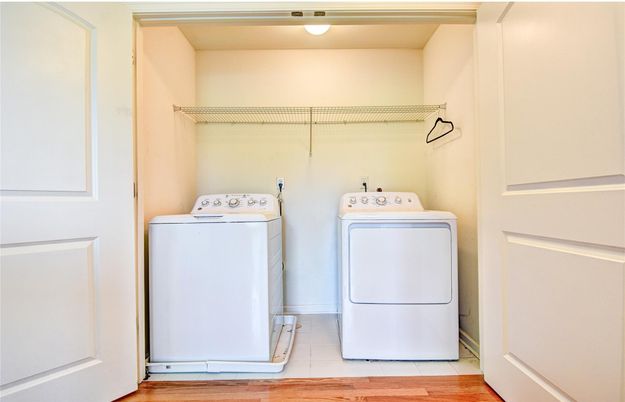 Interior, Utility Closets, Washer, Wood Texture Flooring
