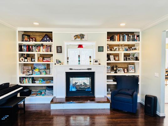 Fireplace, Interior, Piano, Recessed Lighting, Wood Texture Flooring