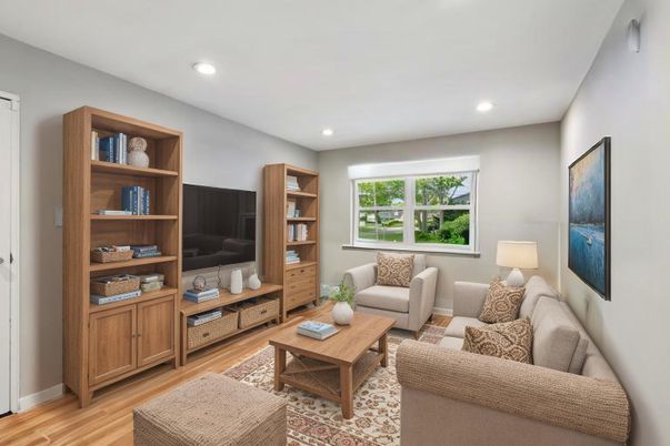 Interior, Living room, Recessed Lighting, Wood Texture Flooring