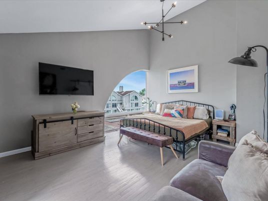 Bedroom, Interior, Pendant Lights, Wood Texture Flooring