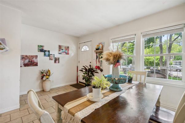 Dining room, Interior