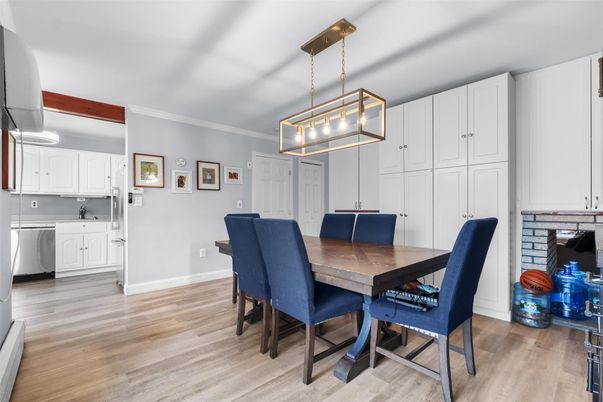 Dining room, Interior, Kitchen, Pendant Lights, Wood Texture Flooring