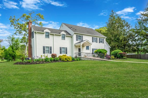 Backyard, Exterior, Facade, French Provincial