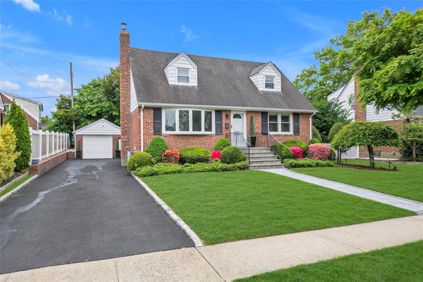 Detached Garage, Exterior, Facade, Brick Facade, Cape Cod