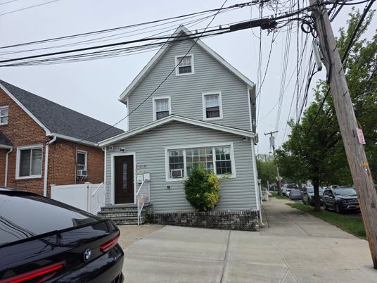 Exterior, Facade, Brick Facade, Queen Anne Victorian