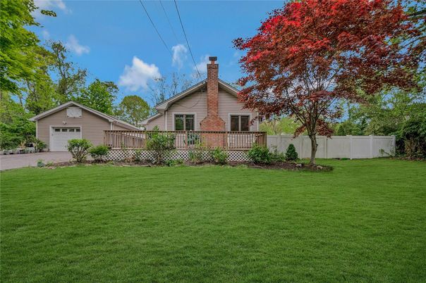 Backyard, Detached Garage, Exterior