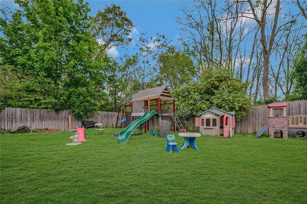 Backyard, Exterior, Playground
