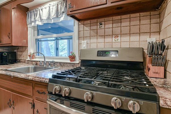 Interior, Kitchen, Stainless Steel Appliances