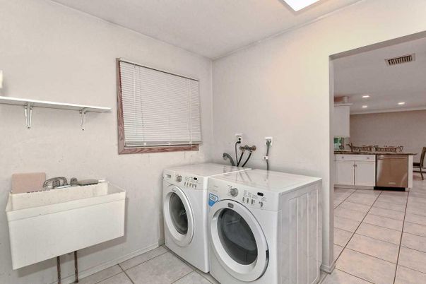 Interior, Recessed Lighting, Washer