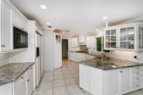 Interior, Kitchen, Recessed Lighting