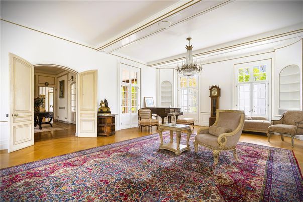 Chandelier, Interior, Piano, Wood Texture Flooring