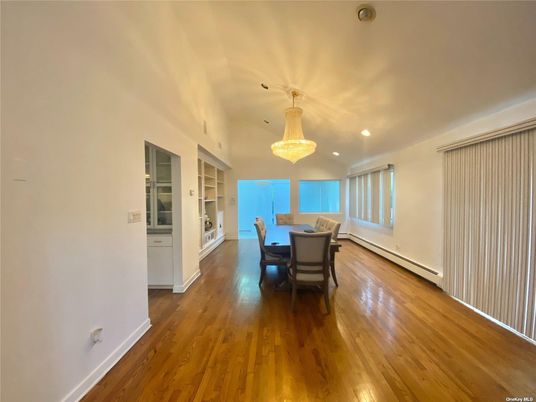 Chandelier, Dining room, Interior, Recessed Lighting, Wood Texture Flooring