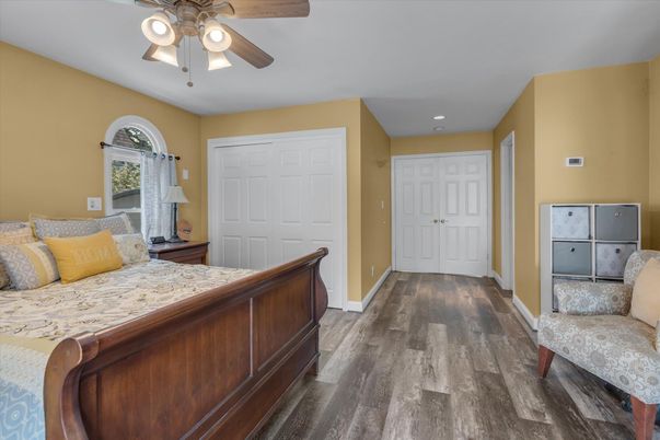 Bedroom, Interior, Recessed Lighting, Wood Texture Flooring