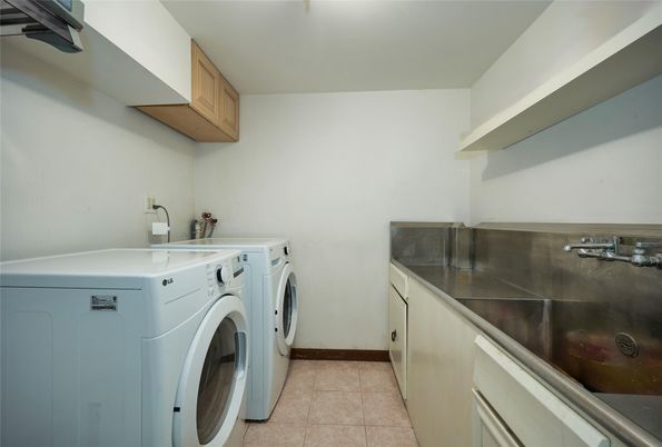Interior, Washer