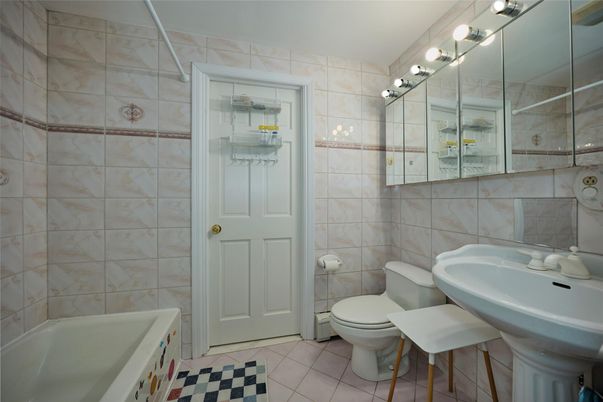 Bathroom, Interior