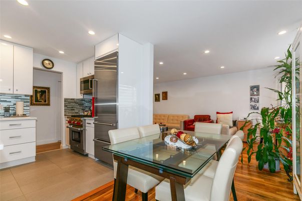Dining room, Interior, Kitchen, Recessed Lighting, Stainless Steel Appliances, Wood Texture Flooring