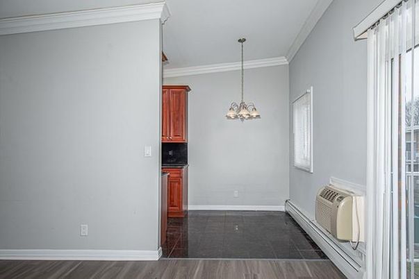 Chandelier, Empty room, Interior, Wood Texture Flooring