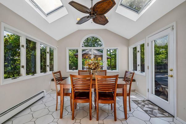 Dining room, Interior, Sun Room