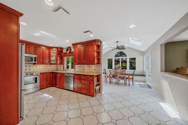 Dining room, Interior, Kitchen, Recessed Lighting, Stainless Steel Appliances