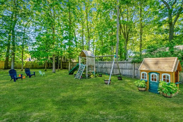 Backyard, Exterior, Playground
