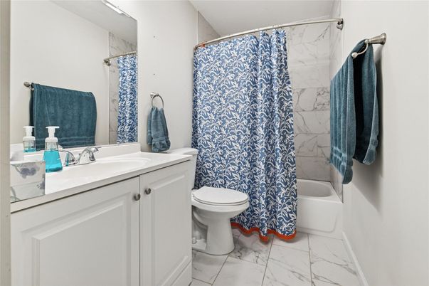 Bathroom, Interior, Marble, Marble Walls