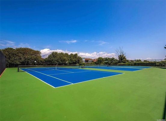 Exterior, Tennis Courts