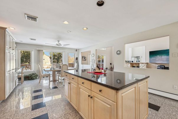 Dining room, Interior, Kitchen, Recessed Lighting