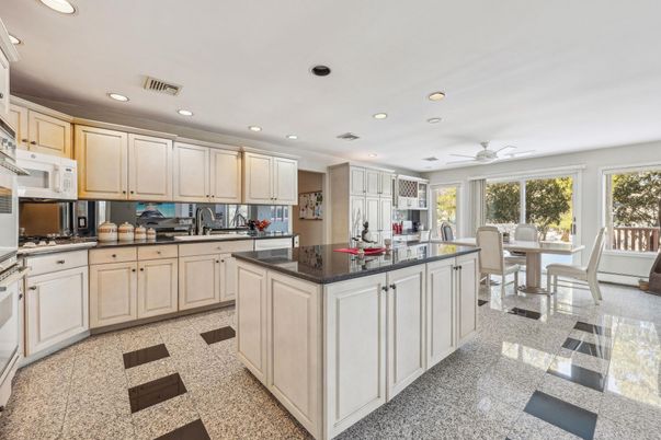Dining room, Interior, Kitchen, Recessed Lighting, Stainless Steel Appliances
