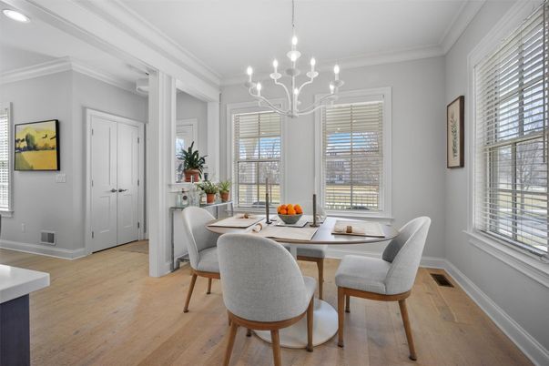 Chandelier, Dining room, Interior, Recessed Lighting, Wood Texture Flooring