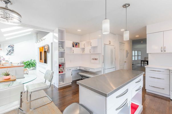 Interior, Kitchen, Pendant Lights, Recessed Lighting, Wood Texture Flooring