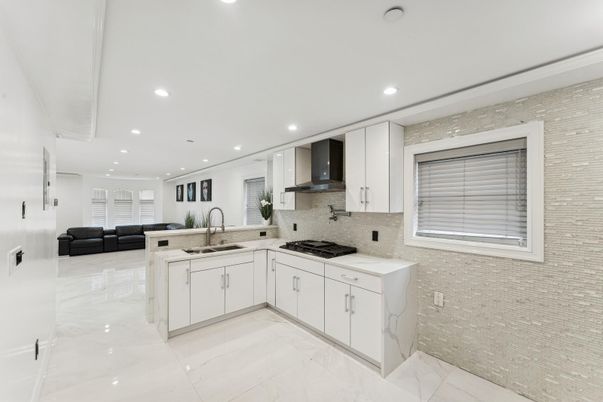 Interior, Kitchen, Living room, Marble, Recessed Lighting
